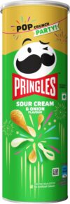 Pringles Potato Chips Sour Cream & Onion Flavor Pack of 4, Crispy Snack for Game Nights Chips(4 x 107 g)