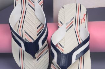 action Men Slippers(White , 9)